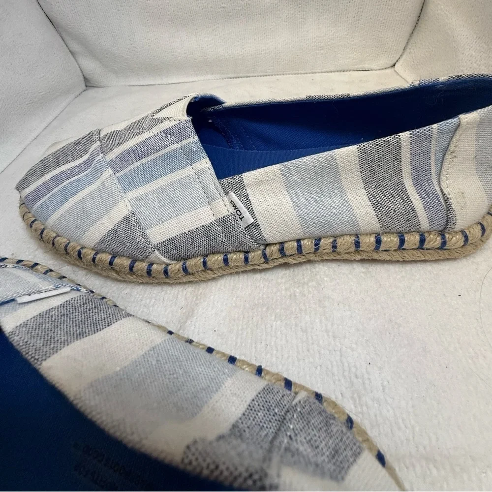 TOMS - WOMENS ALPARGATA ROPE ESPADRILLE Blue and Cream Espadrille Flats